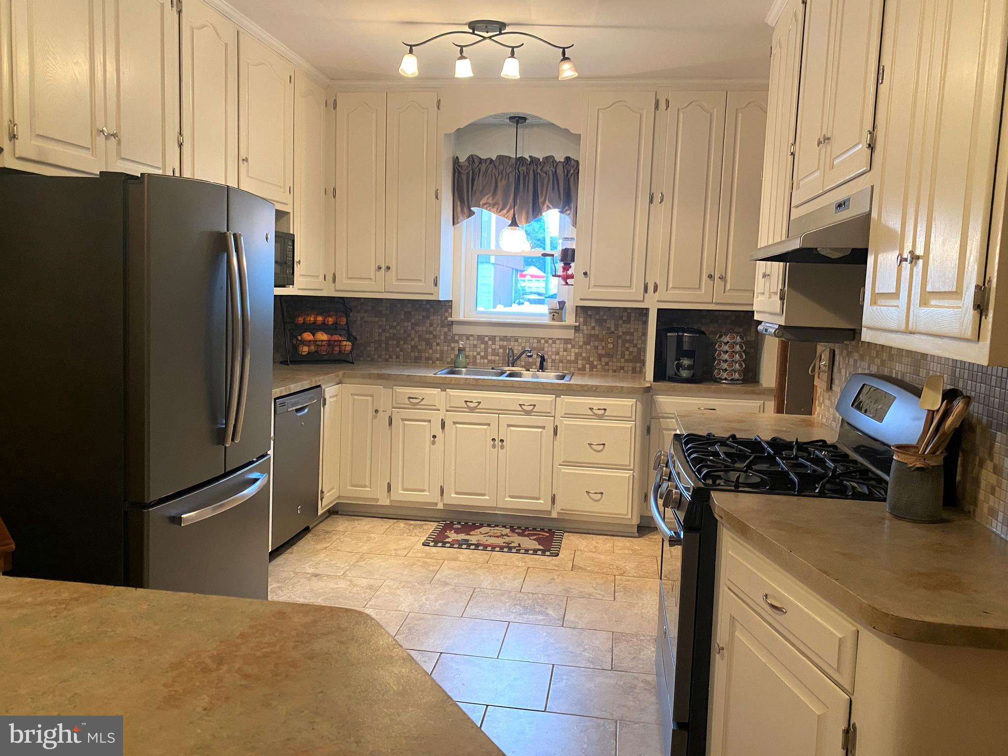 345 High Street Hanover, PA 17331 - Photo 11 of 36 Gallery Image 11