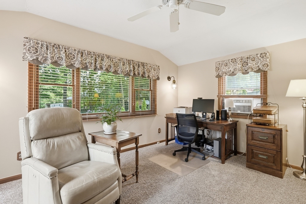 3 Barrows Road Worcester, MA 01609 - Photo 8 of 40