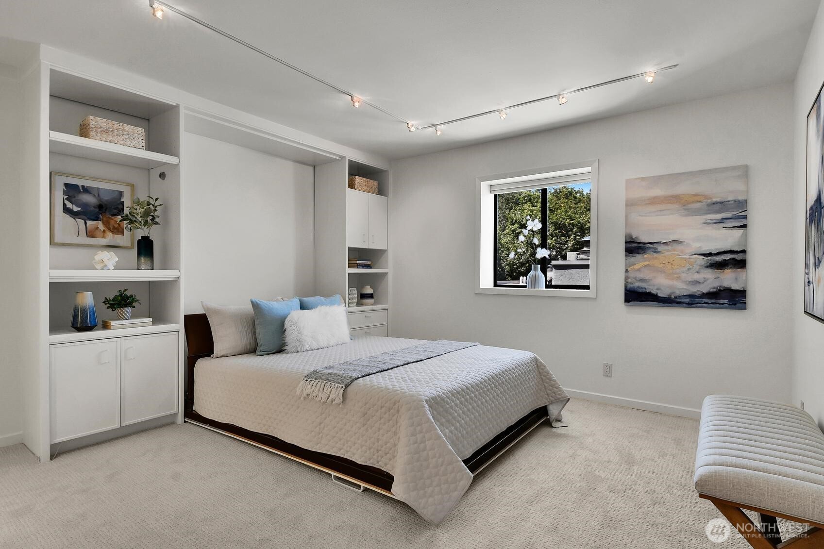1111 Harbor Avenue Southwest, Unit 500 Seattle, WA 98116 - Photo 28 of 40