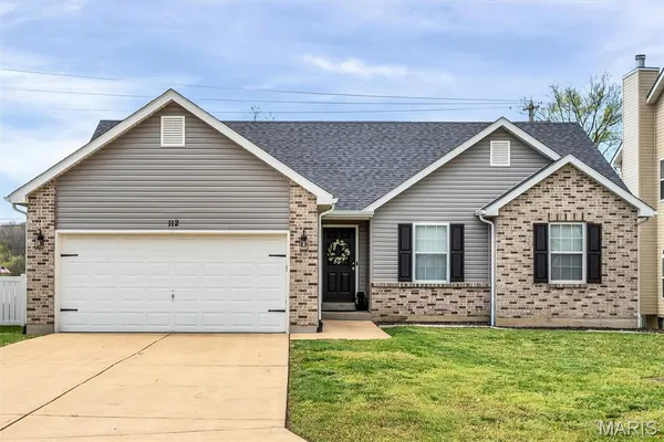 $340,000 | 112 Trailing Oak Court, Imperial, MO 63052