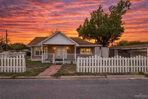 $1,200 | 917 North 21st Street, McAllen, TX 78501