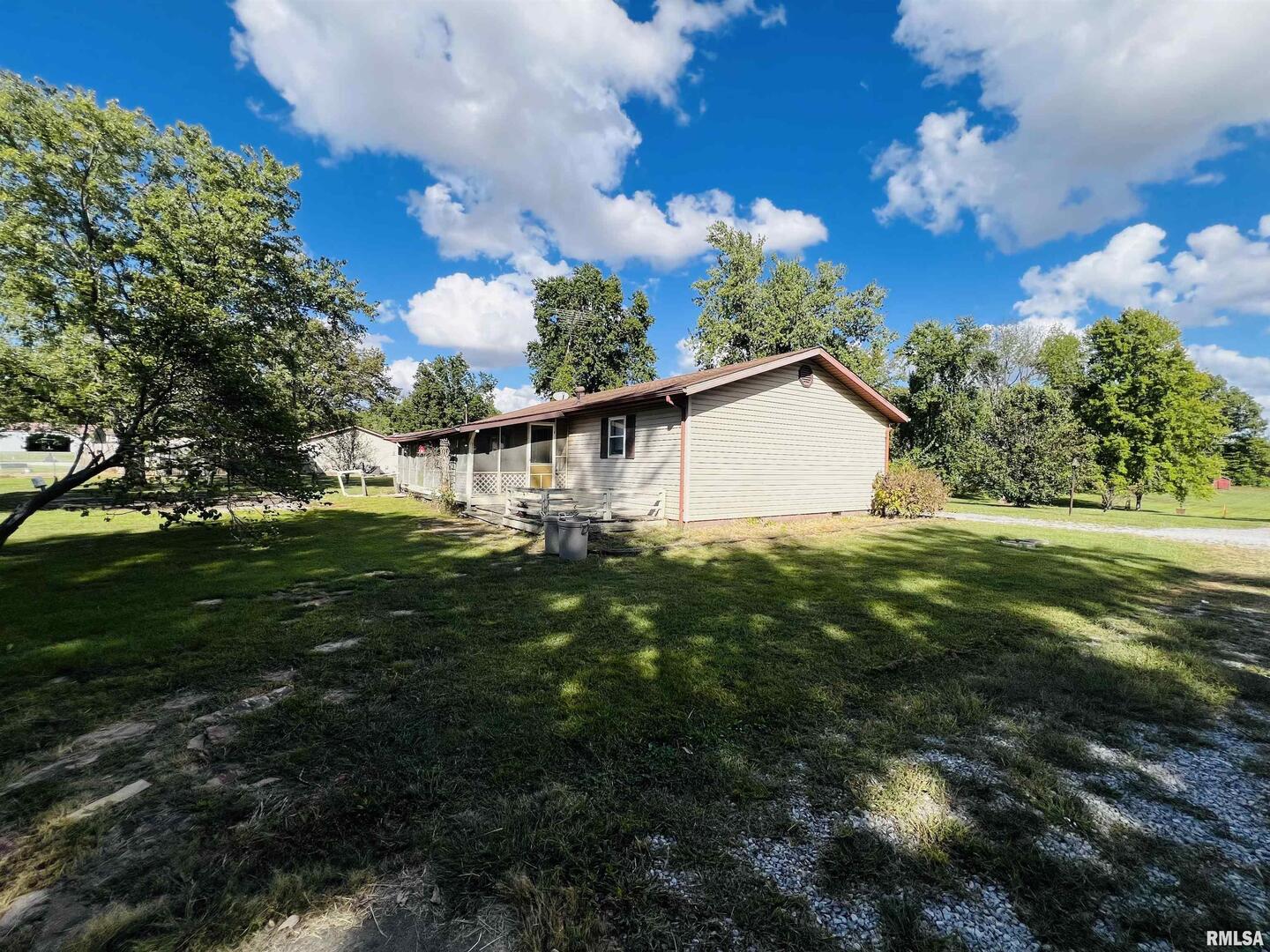 295 Country Acres Road Eldorado, IL 62930 - Photo 10 of 32 a view of a house with a big yard
