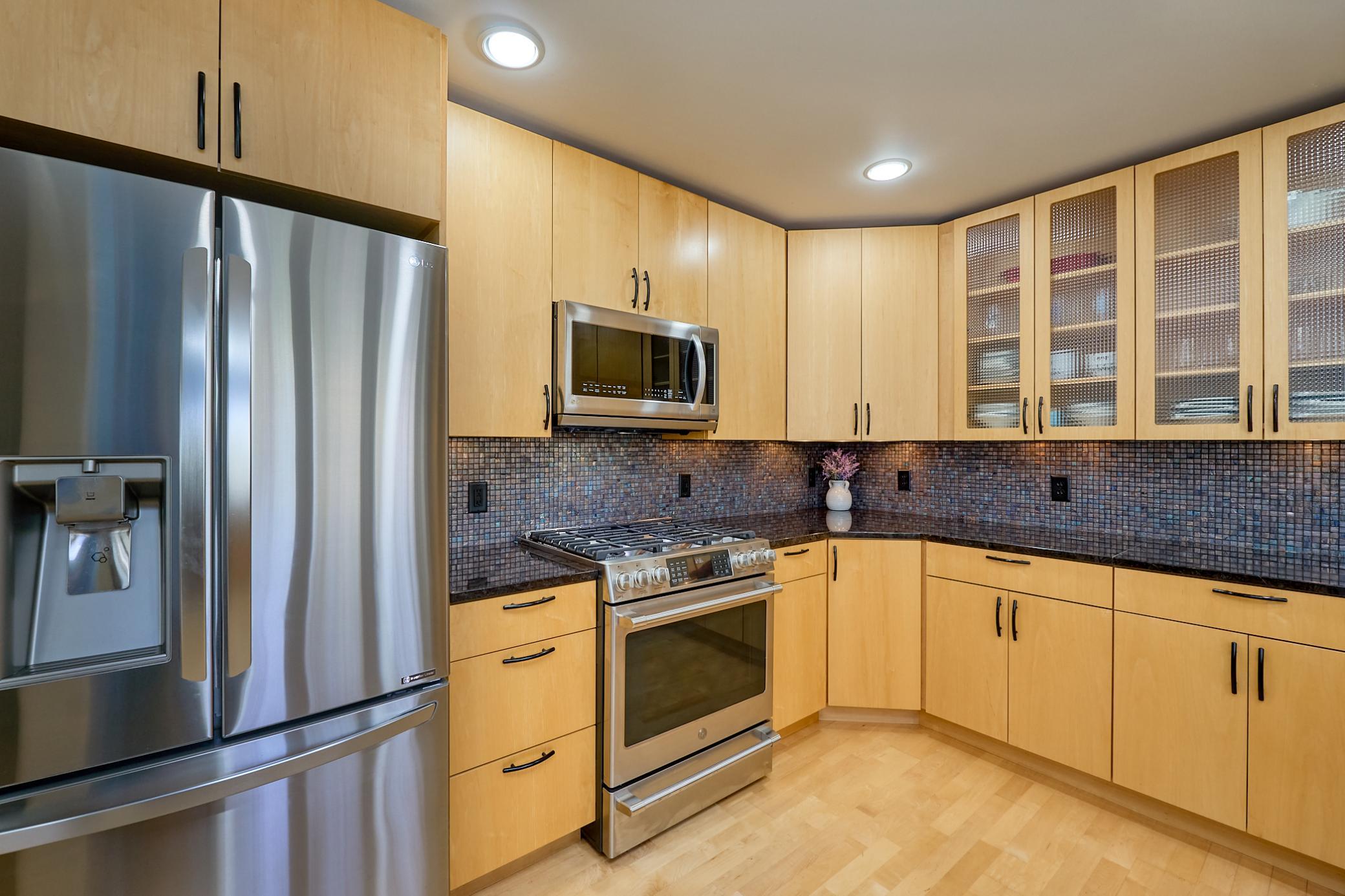 1501 Hollybrook Road Wayzata, MN 55391 - Photo 14 of 33 Gallery Image 14