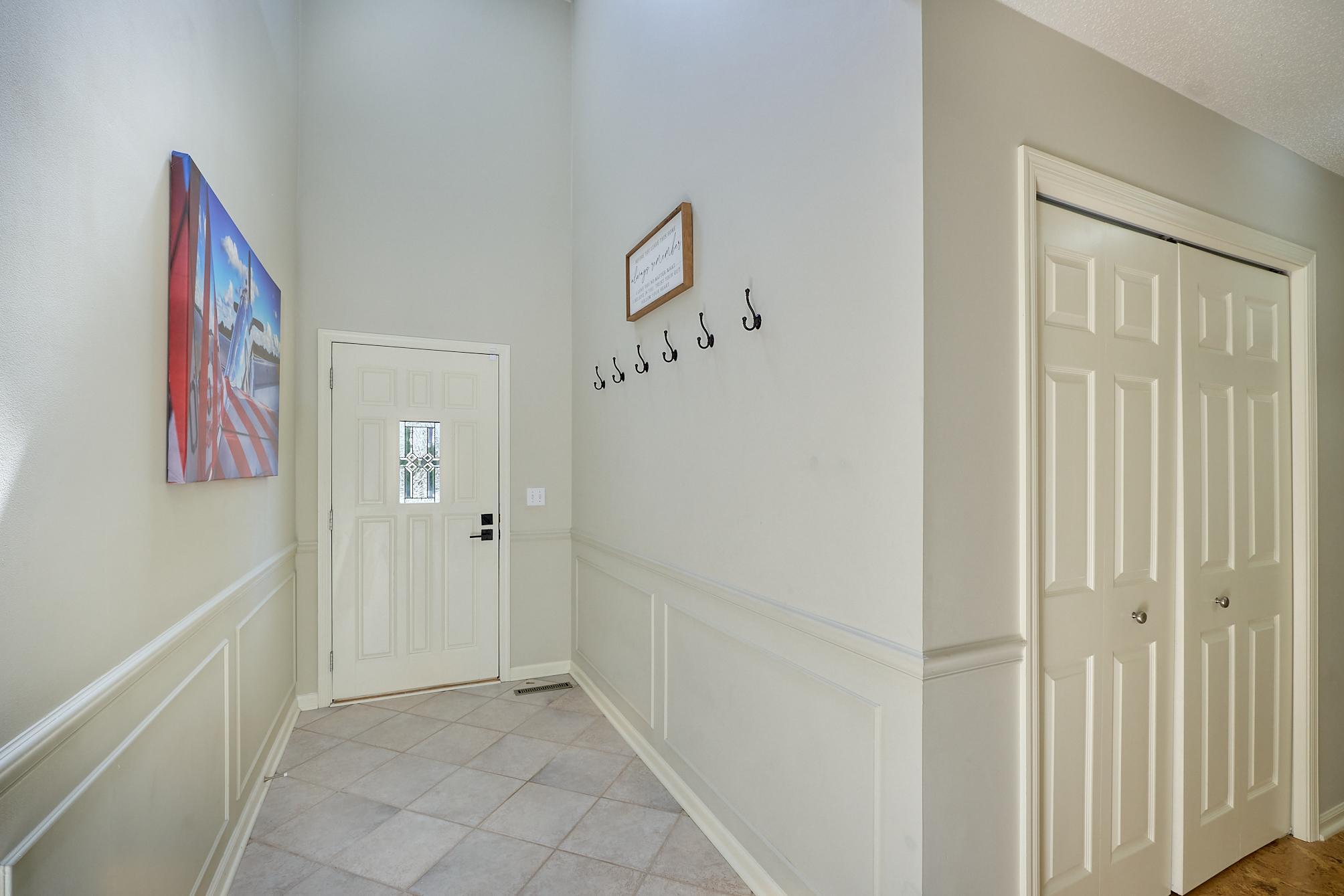 1501 Hollybrook Road Wayzata, MN 55391 - Photo 23 of 33 Gallery Image 23