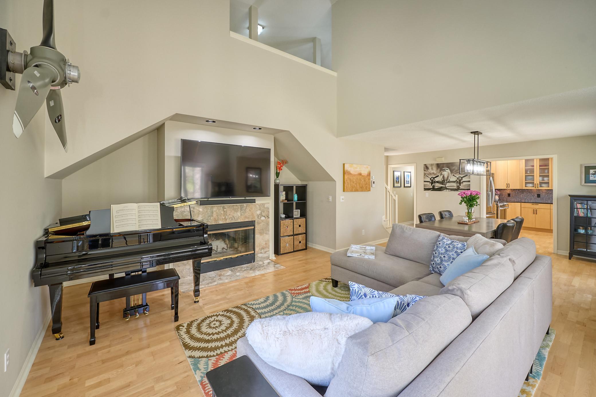 1501 Hollybrook Road Wayzata, MN 55391 - Photo 8 of 33 Gallery Image 8