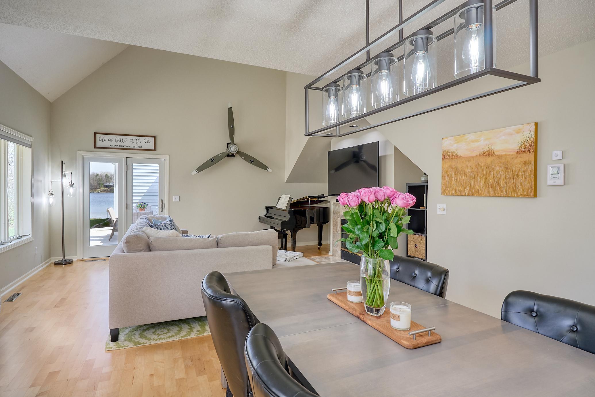 1501 Hollybrook Road Wayzata, MN 55391 - Photo 10 of 33 Gallery Image 10