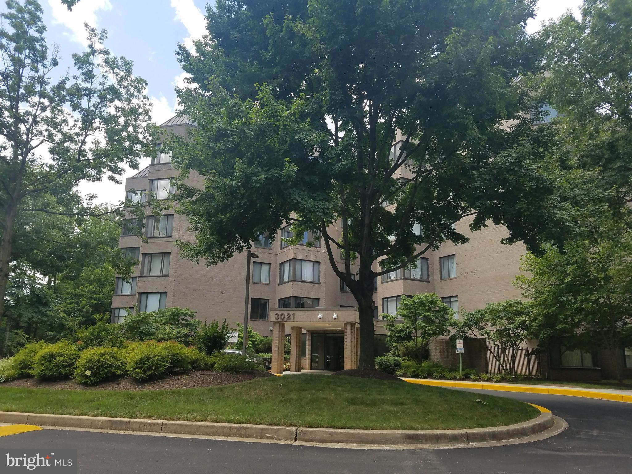 3021 Fallstaff Road, Unit 508B Baltimore, MD 21209 - Photo 18 of 22 Exterior (Front)