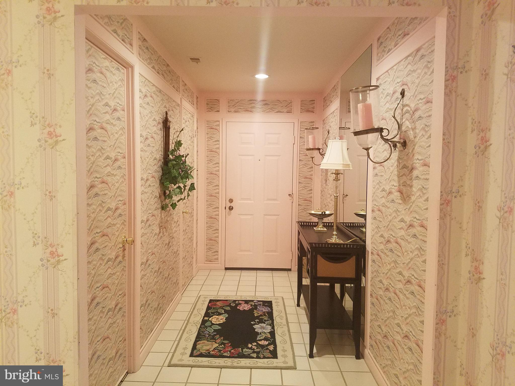 3021 Fallstaff Road, Unit 508B Baltimore, MD 21209 - Photo 3 of 22 Interior (General)