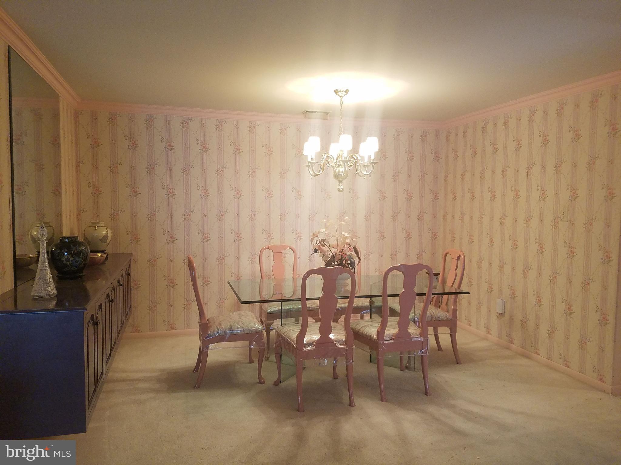 3021 Fallstaff Road, Unit 508B Baltimore, MD 21209 - Photo 5 of 22 Dining Room