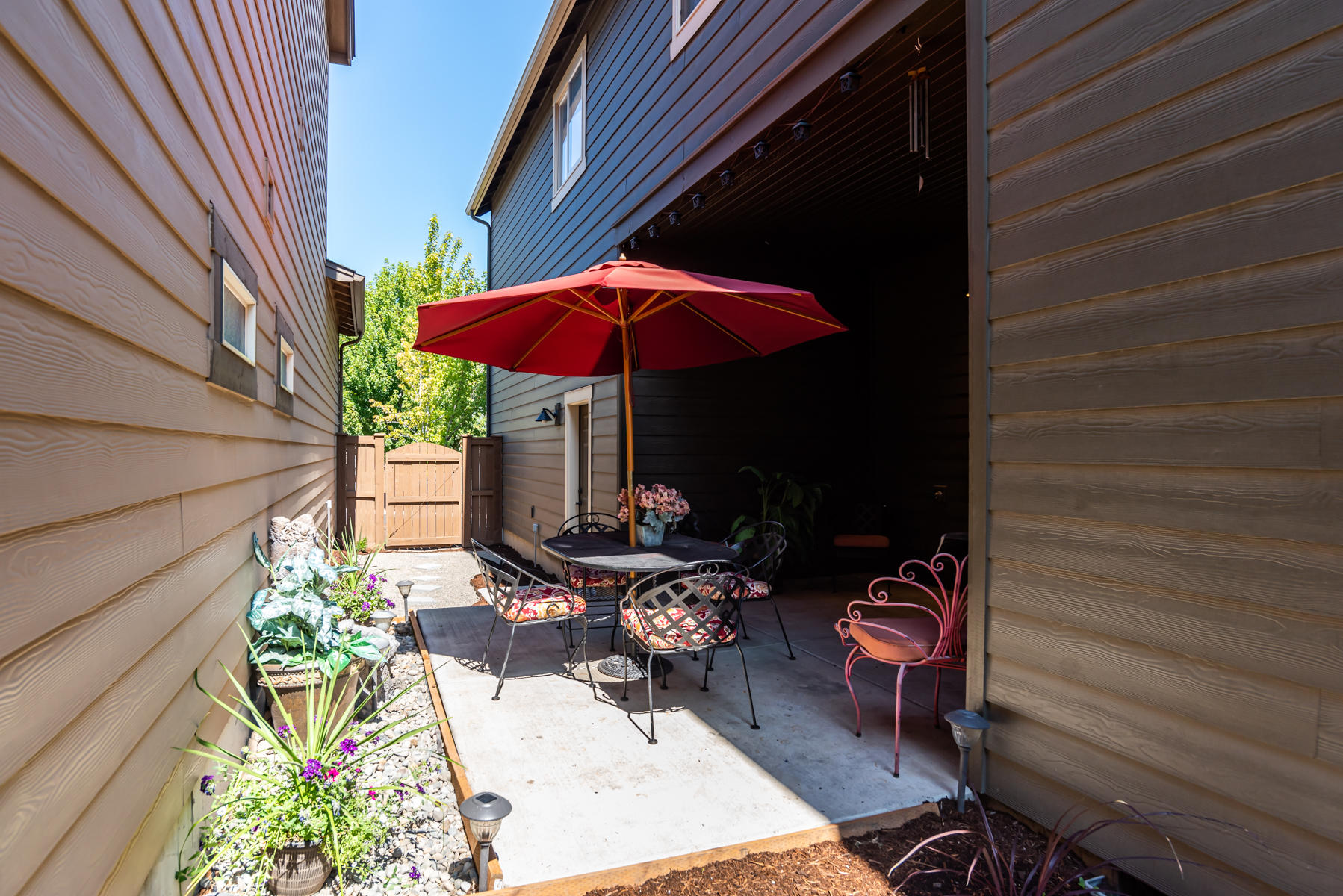 20756 Smoke Stack Lane Bend, OR 97701 - Photo 26 of 30 26DSC_6473