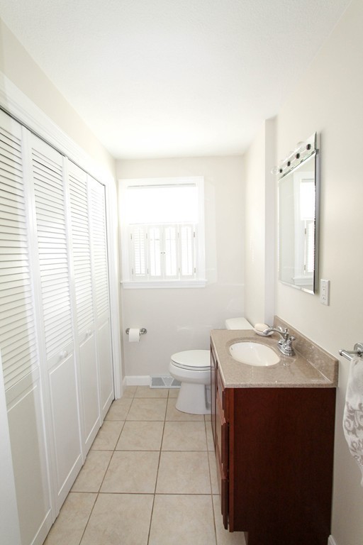 9 Butternut Road Westford, MA 01886 - Photo 11 of 24