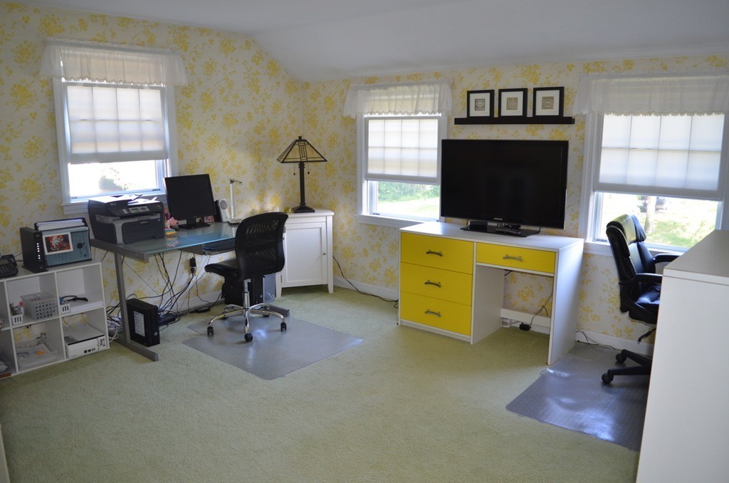 9 Butternut Road Westford, MA 01886 - Photo 20 of 24