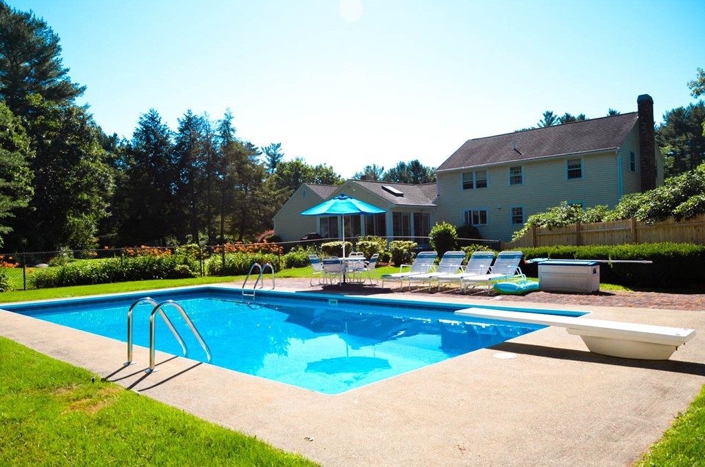 9 Butternut Road Westford, MA 01886 - Photo 2 of 24