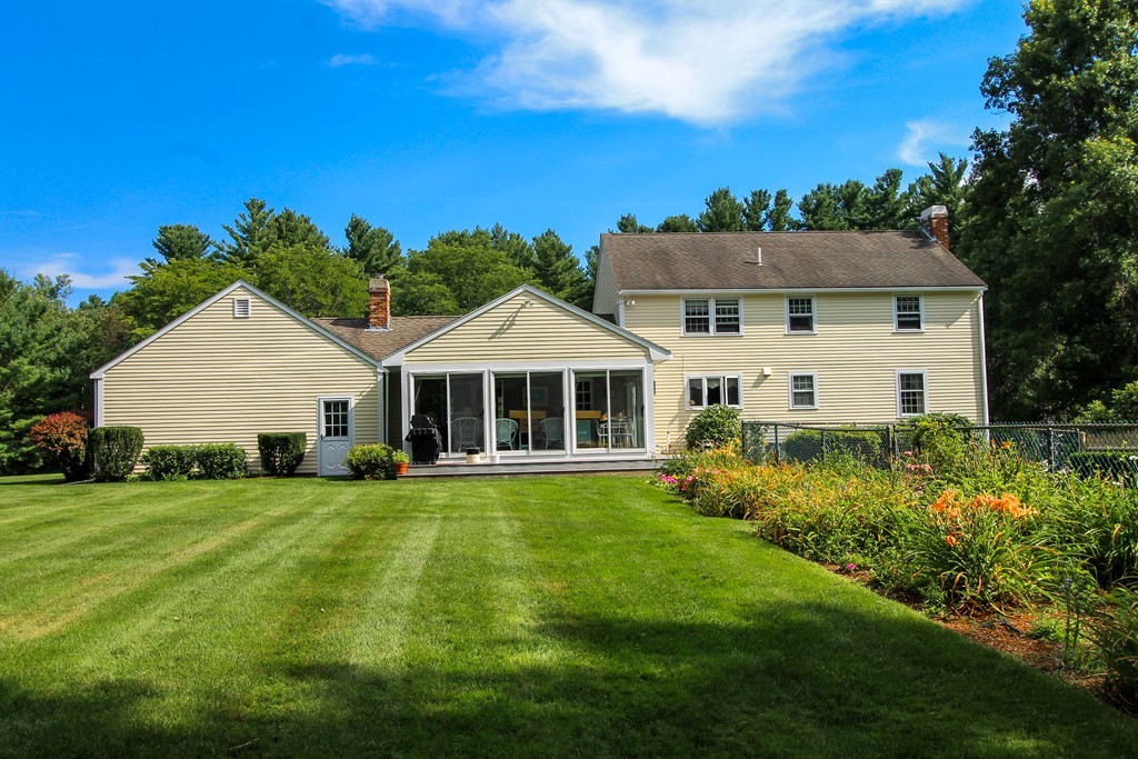 9 Butternut Road Westford, MA 01886 - Photo 3 of 24