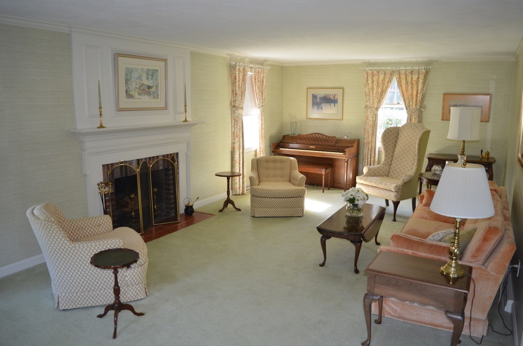 9 Butternut Road Westford, MA 01886 - Photo 8 of 24