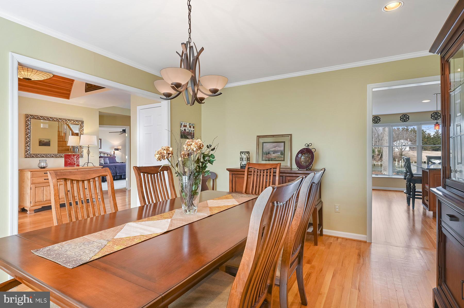 3922 Cove Road Edgewater, MD 21037 - Photo 19 of 47 Formal dining room