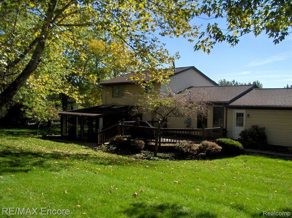 2876 Rhineberry Road Rochester, MI 48309 - Photo 17 of 17 Rear v2