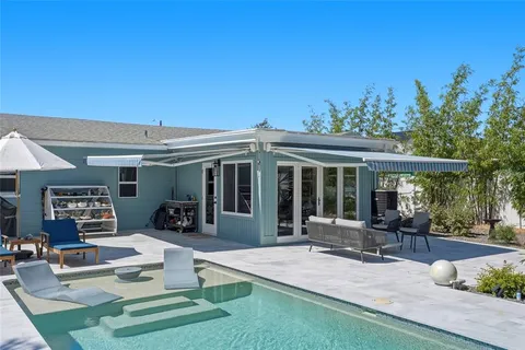 $575,000 | 743 43rd Avenue Northeast, St. Petersburg, FL 33703