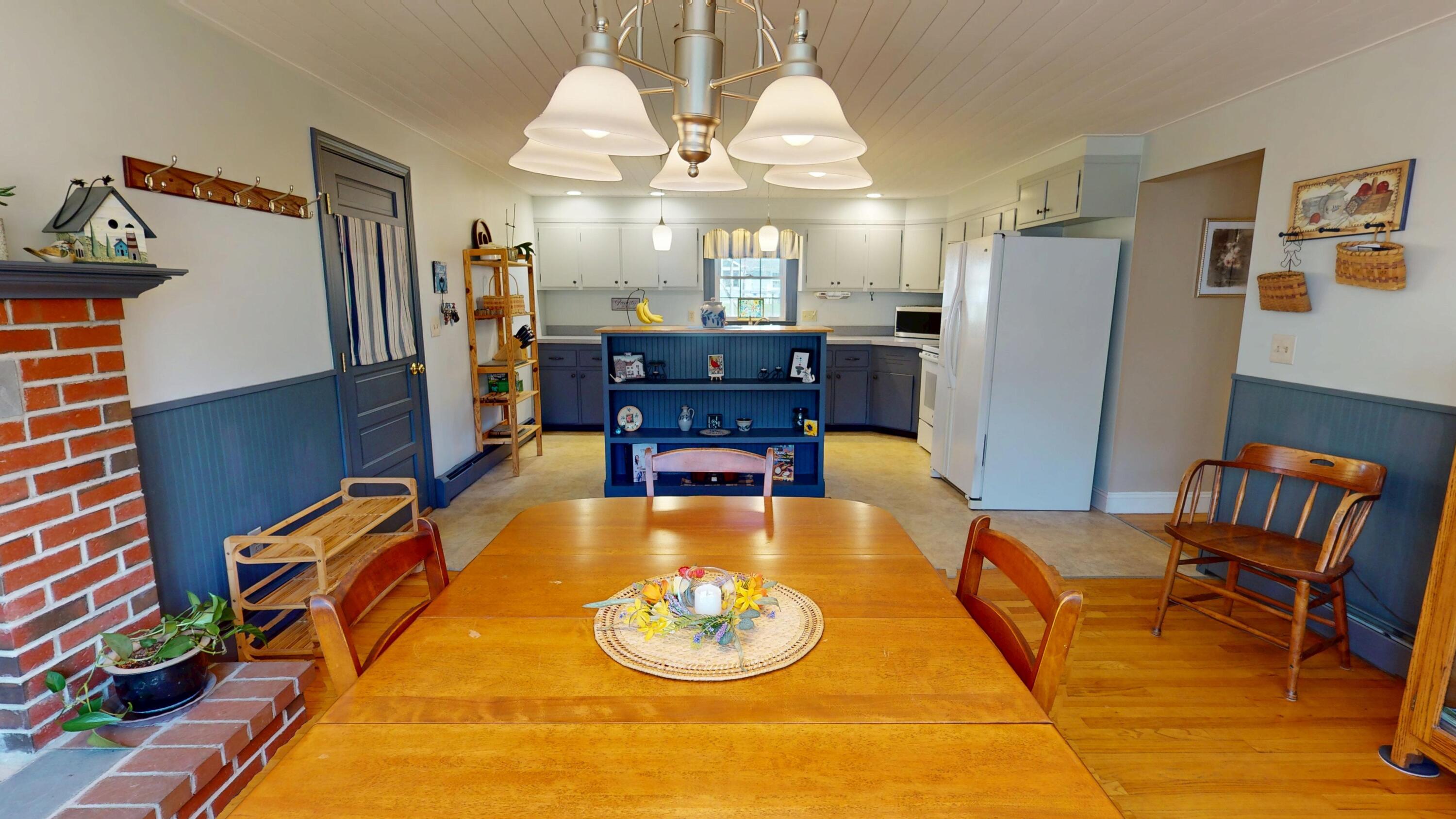 18 Sunset Drive Orono, ME 04473 - Photo 12 of 49 12