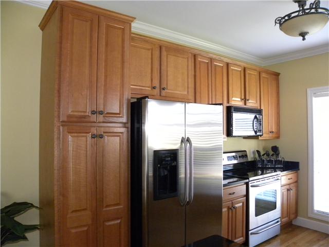 407 Conquest Road Murfreesboro, TN 37128 - Photo 4 of 20 Lots of cabinets and ...
