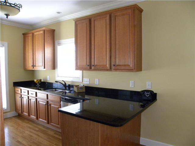407 Conquest Road Murfreesboro, TN 37128 - Photo 5 of 20 and counter space too