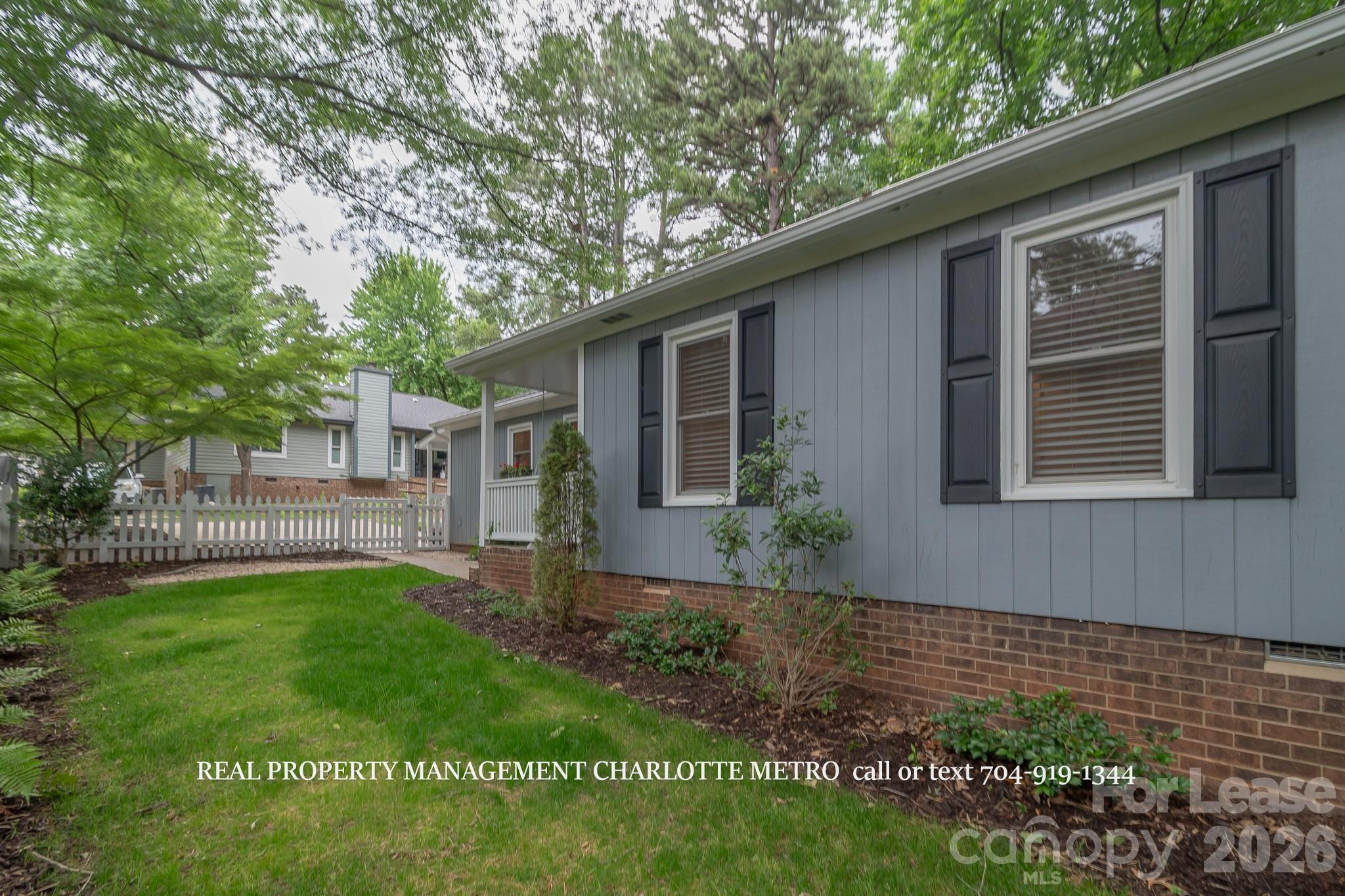 1059 Woodlake Lane Fort Mill, SC 29708 - Photo 8 of 46
