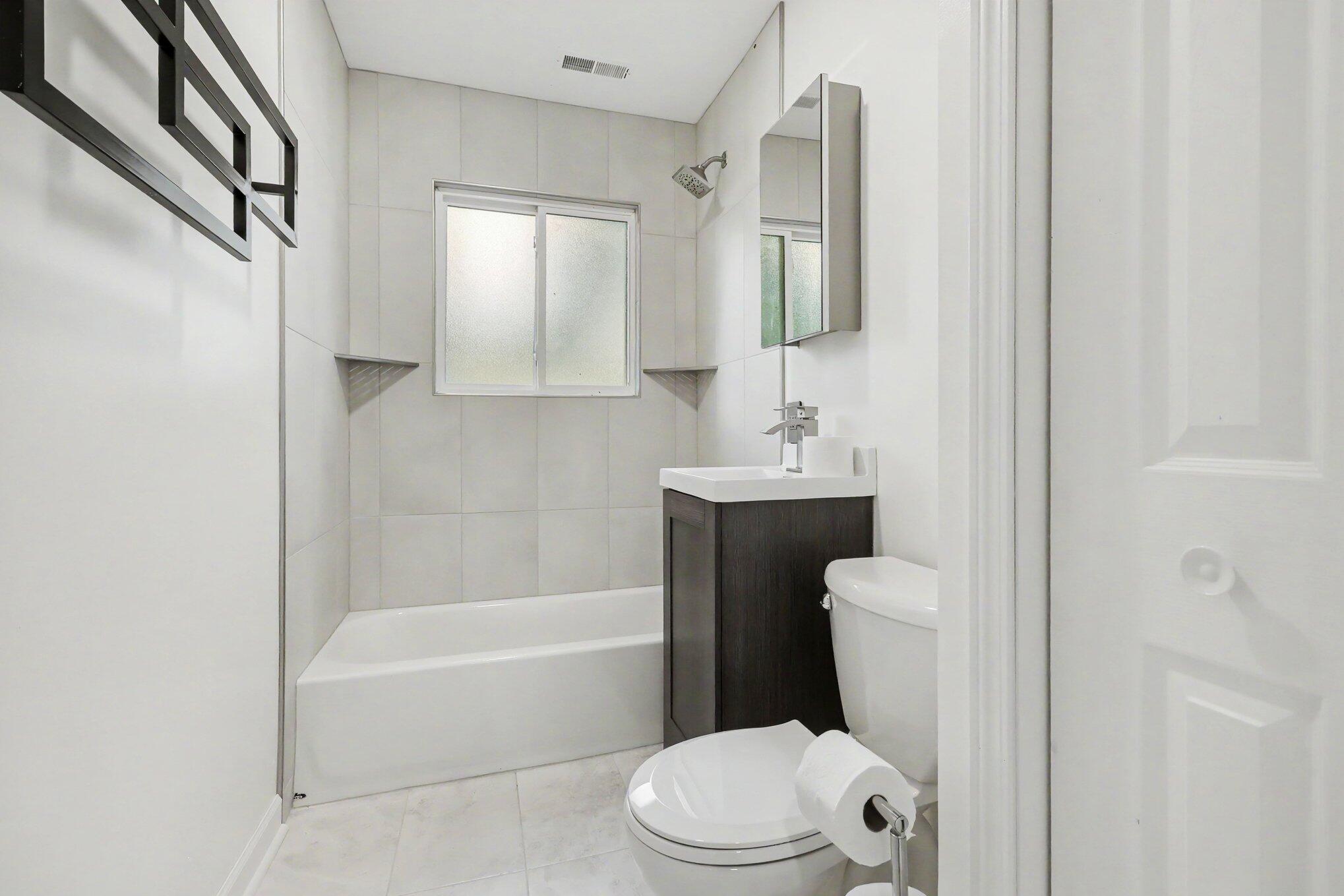 709 11th Street Three Rivers, MI 49093 - Photo 11 of 25 023_file_8270
