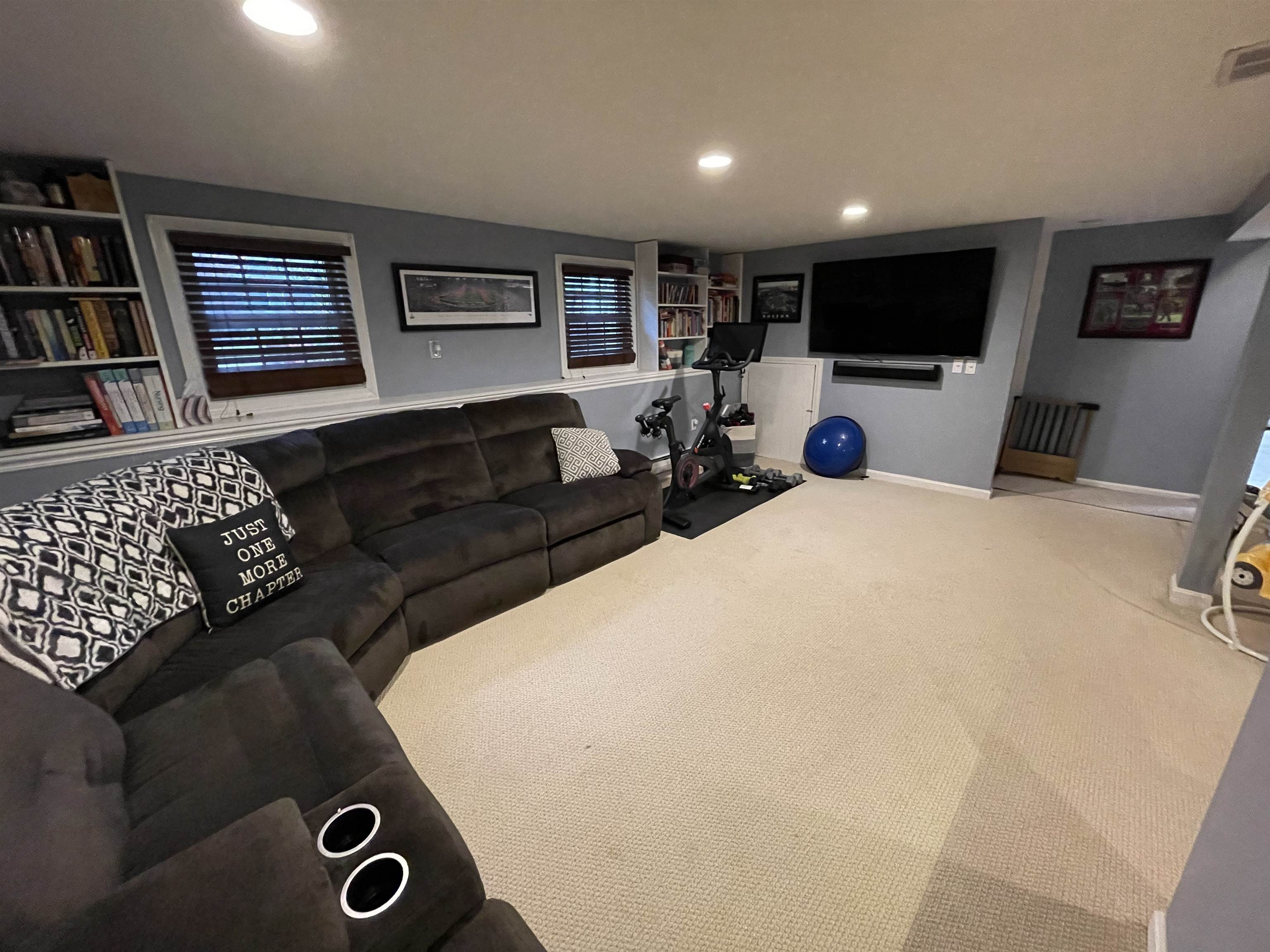 30 Gail Road Merrimack, NH 03054 - Photo 8 of 22