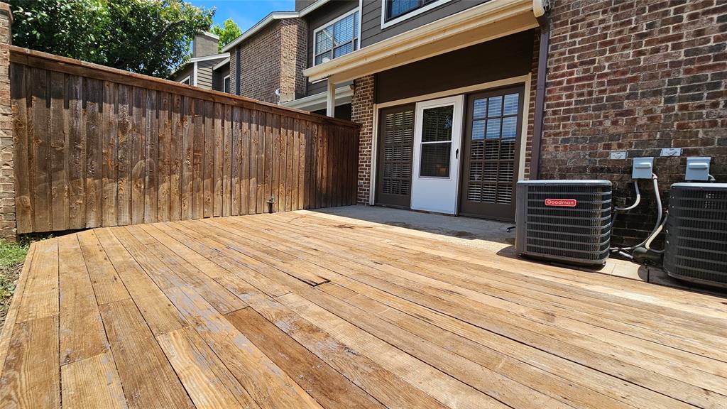 5859 Frankford Road, Unit 603 Dallas, TX 75252 - Photo 11 of 20 Private deck side view