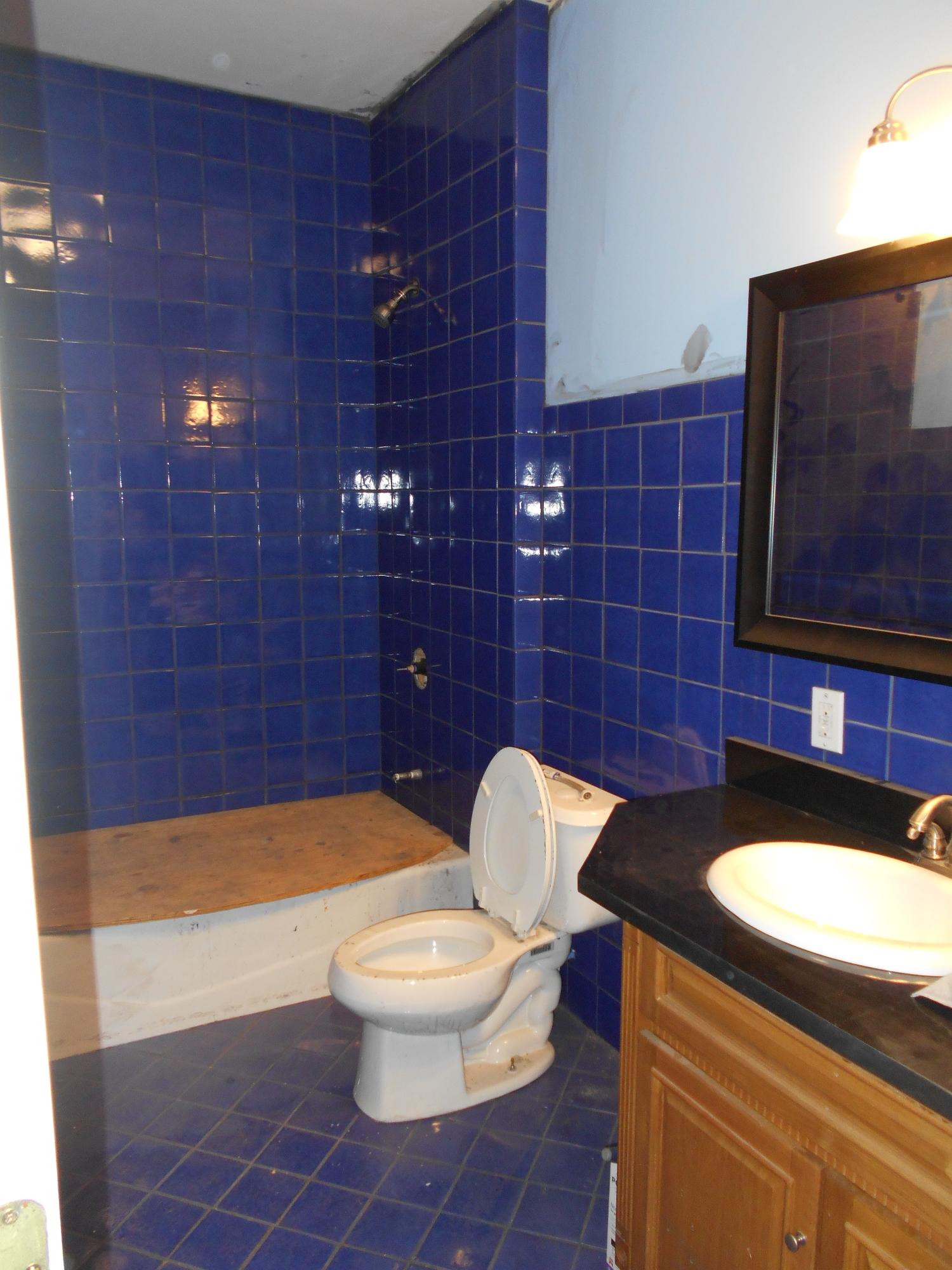 7205 Brewer Road Maryville, TN 37801 - Photo 21 of 31 2nd Bathroom