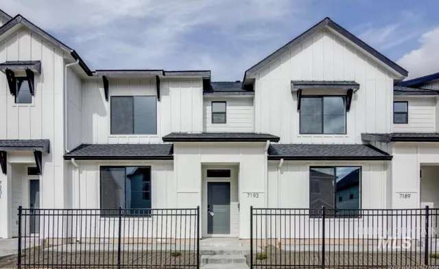 $404,900 | 7193 West Madronawood Court, Boise, ID 83709