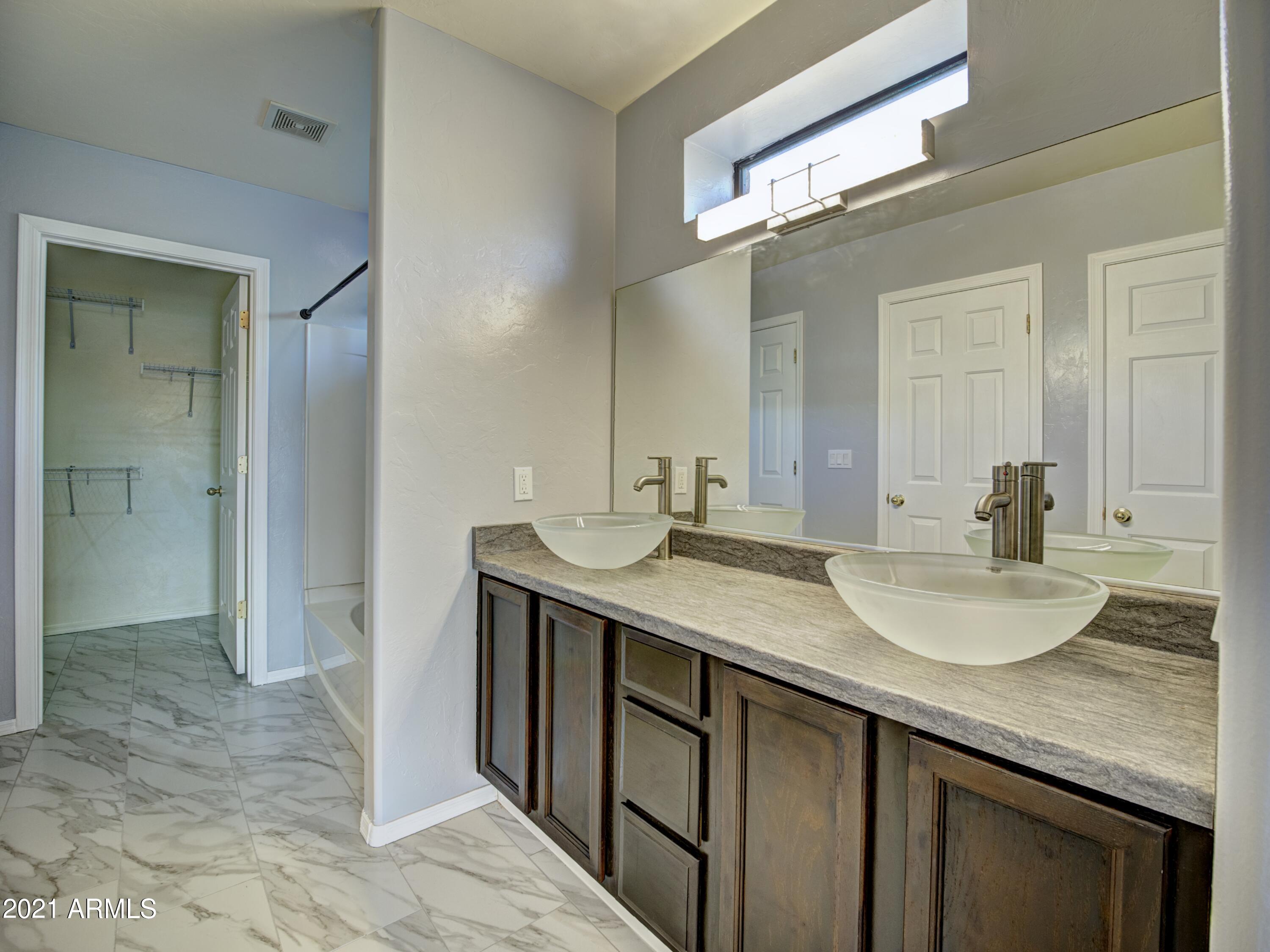 982 Circulo Tumbleweed Rio Rico, AZ 85648 - Photo 18 of 28 18