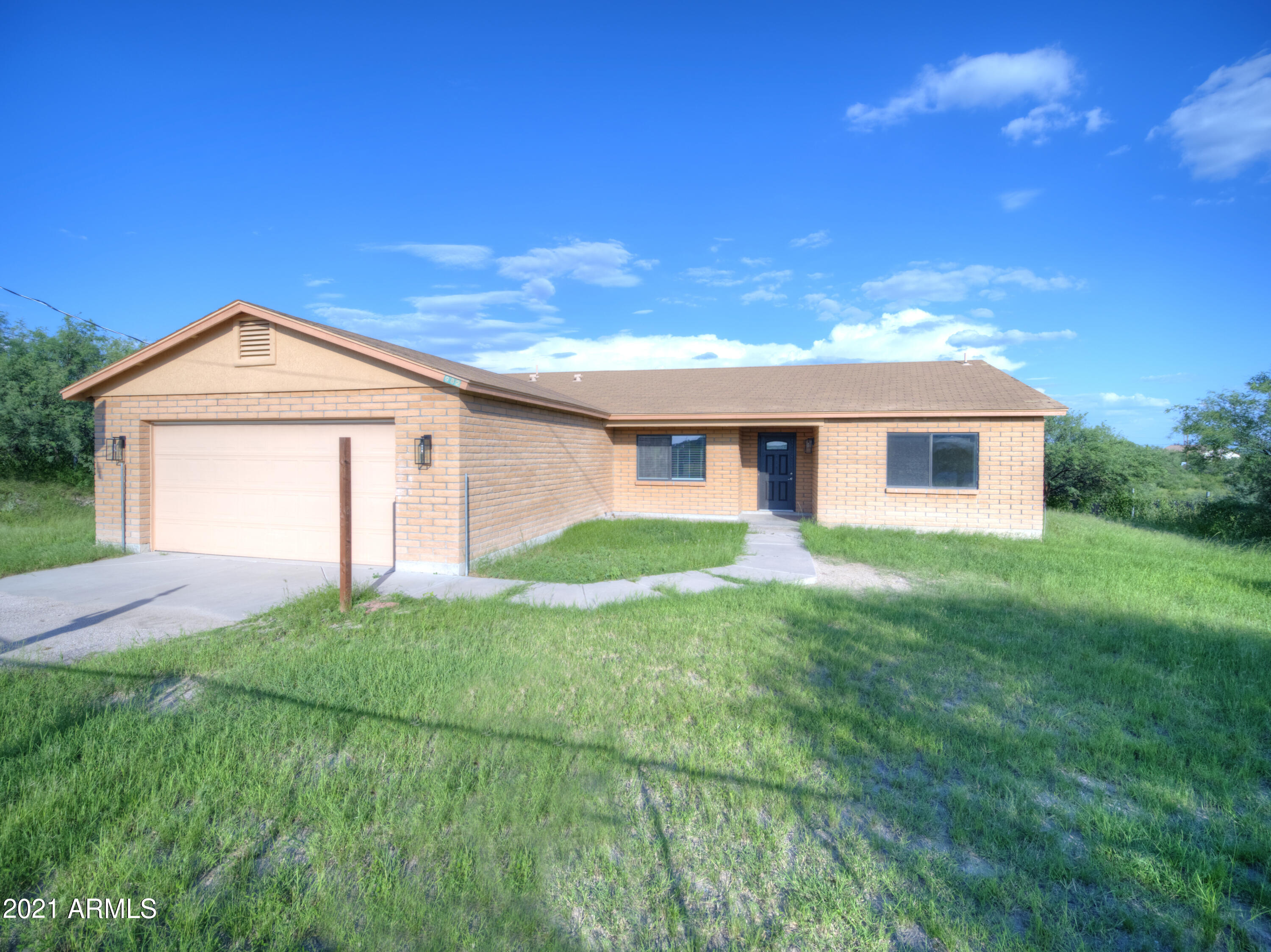 982 Circulo Tumbleweed Rio Rico, AZ 85648 - Photo 2 of 28 2
