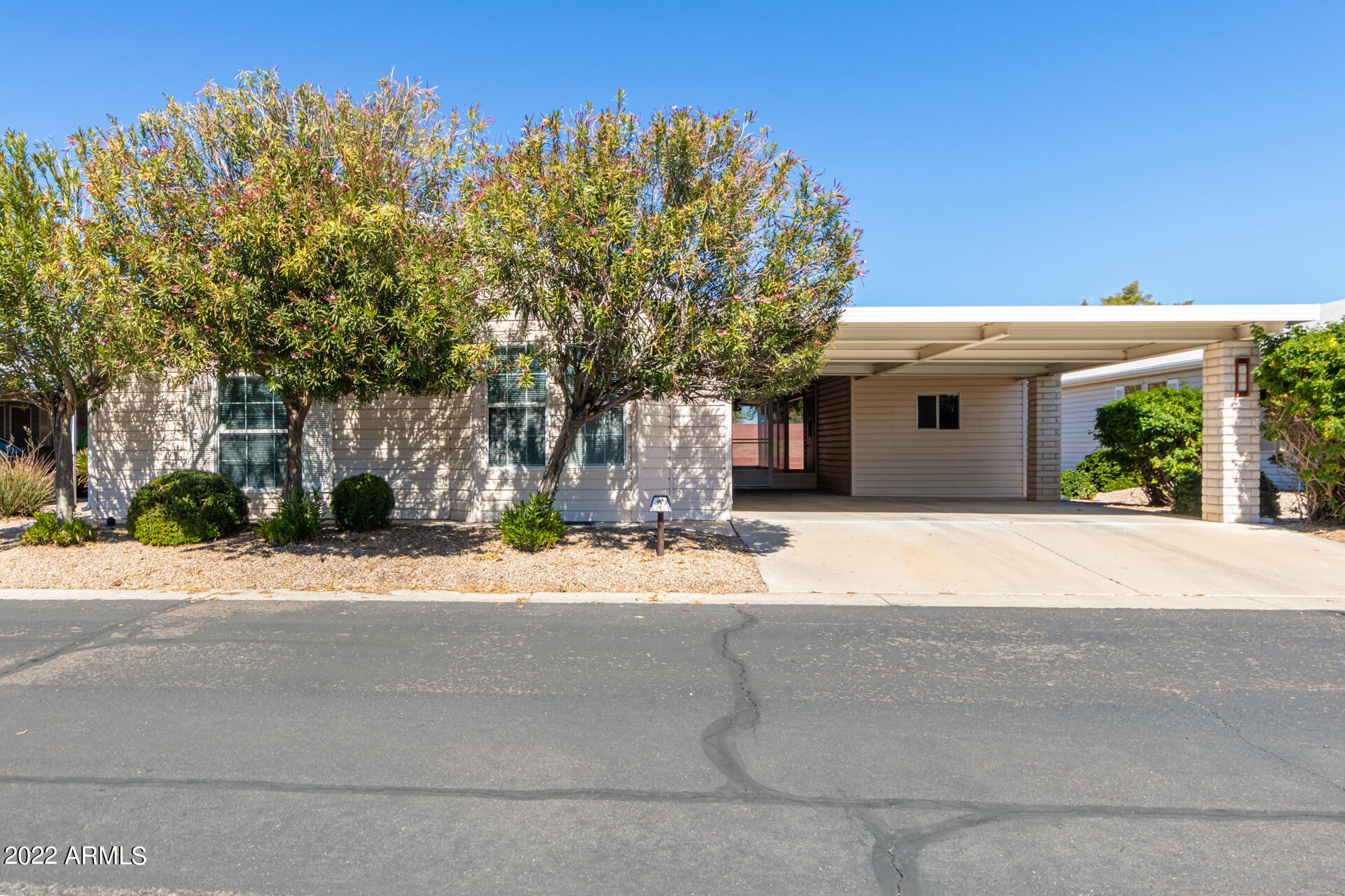 2550 South Ellsworth Road, Unit 10 Mesa, AZ 85209 - Photo 1 of 46 01 - Ellsworth