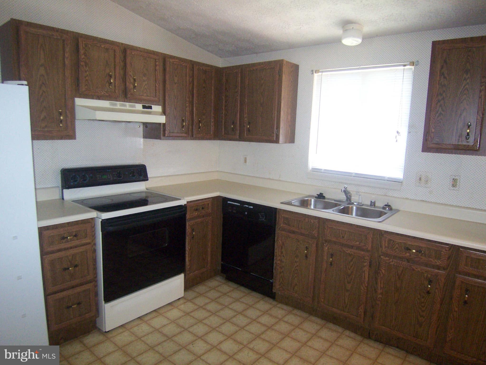 4026 Cedar Mills Road Randallstown, MD 21133 - Photo 10 of 19 Kitchen