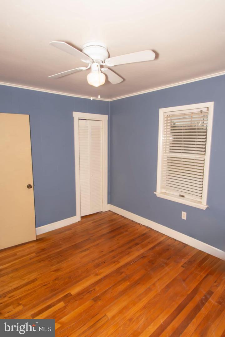 1964 Conowingo Road Rising Sun, MD 21911 - Photo 5 of 20 Charming blue-walled retreat.
