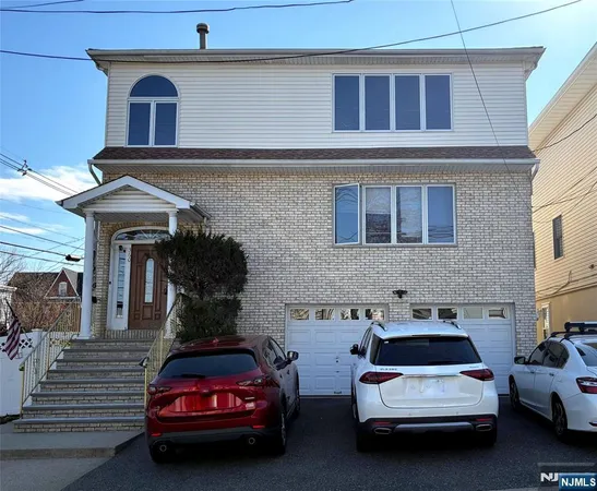 $2,950 | 360 Broad Street, Unit 2, Carlstadt, NJ 07072