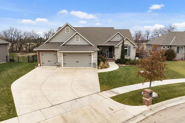 $554,900 | 1317 North Shadow Rock Drive, Andover, KS 67002