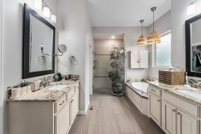 $554,900 | 1317 North Shadow Rock Drive, Andover, KS 67002