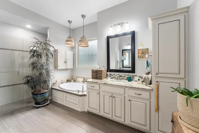 $554,900 | 1317 North Shadow Rock Drive, Andover, KS 67002