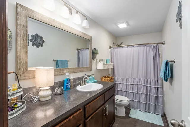 $554,900 | 1317 North Shadow Rock Drive, Andover, KS 67002