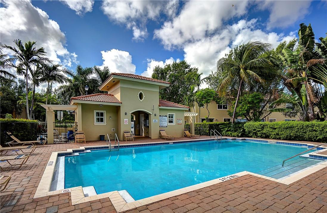 2851 Prospect Road, Unit 611 Tamarac, FL 33309 - Photo 2 of 31 Photo 2