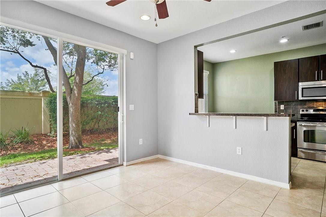 2851 Prospect Road, Unit 611 Tamarac, FL 33309 - Photo 4 of 31 Photo 4