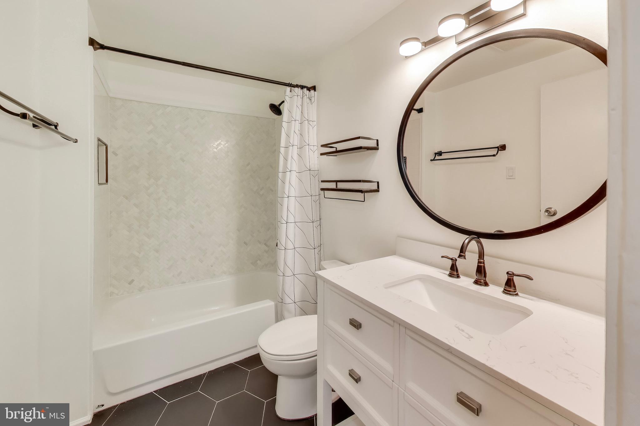 8932 Barrowgate Court Potomac, MD 20854 - Photo 15 of 24