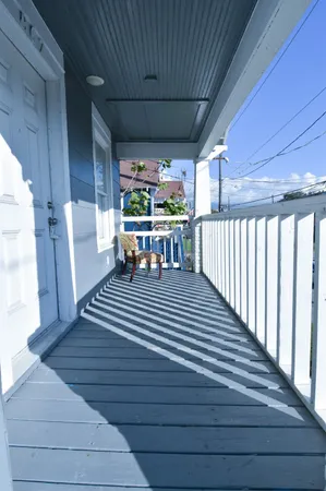 $1,300 | 807 7th Street, Unit 2, Galveston, TX 77550