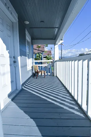 $1,300 | 807 7th Street, Unit 2, Galveston, TX 77550