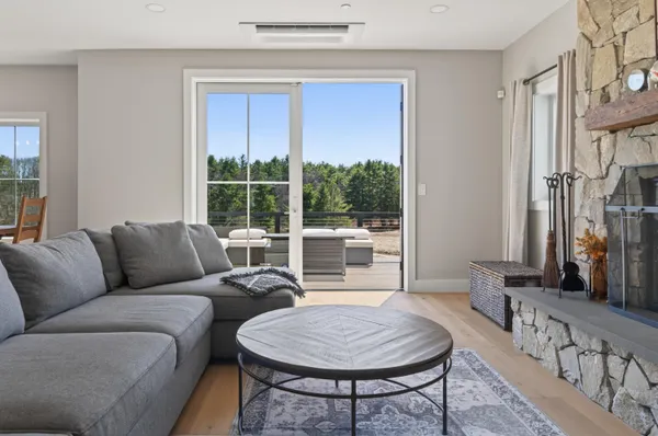 $1,295,000 | 78 Owl's Nest Road, Portland, ME 04102