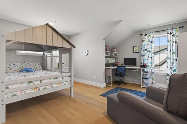 $1,295,000 | 78 Owl's Nest Road, Portland, ME 04102