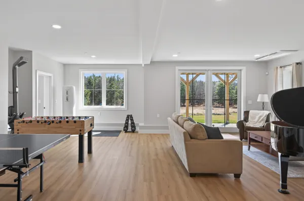 $1,295,000 | 78 Owl's Nest Road, Portland, ME 04102