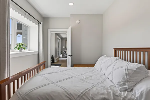 $1,295,000 | 78 Owl's Nest Road, Portland, ME 04102